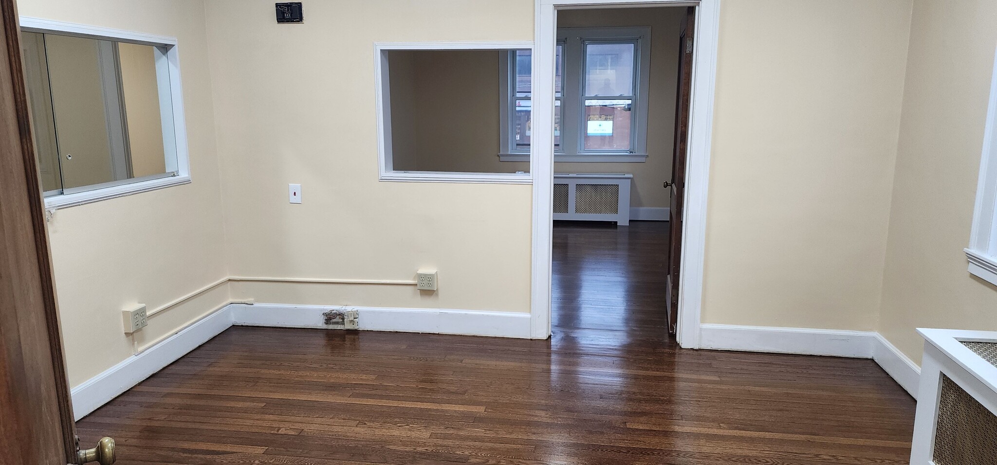 619-621 Main St, Watertown, CT for lease Interior Photo- Image 1 of 4