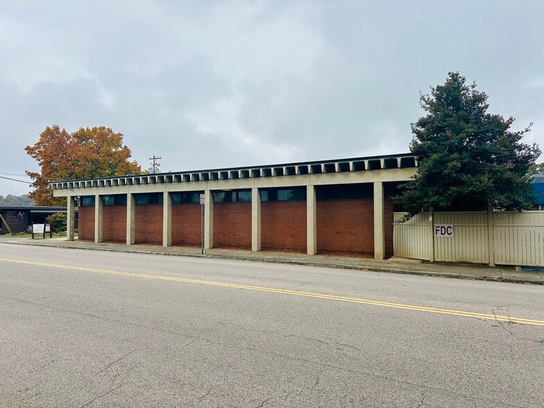 200 W Fairview Ave, Johnson City, TN for sale - Building Photo - Image 2 of 10