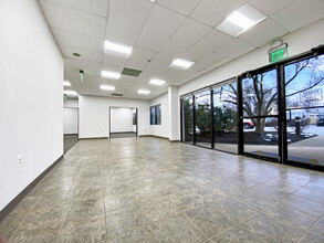 180 Gordon Dr, Exton, PA for lease Lobby- Image 1 of 18