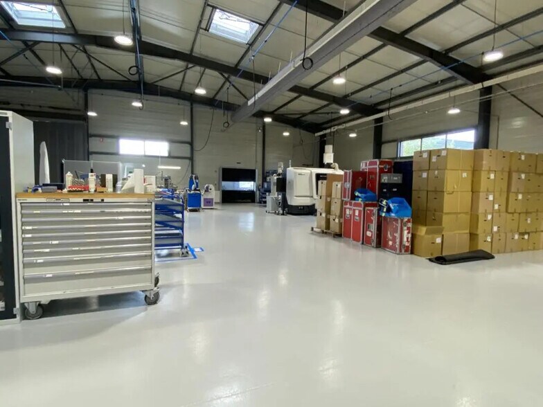 Flex in Toulouse for lease - Interior Photo - Image 3 of 16