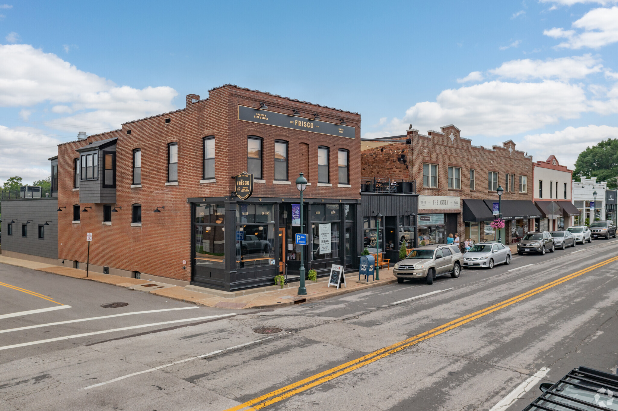 8120-8136 Big Bend Blvd, Webster Groves, MO for sale Primary Photo- Image 1 of 1