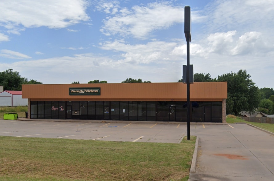 1713-1739 N Green Ave, Purcell, OK for lease - Building Photo - Image 2 of 3