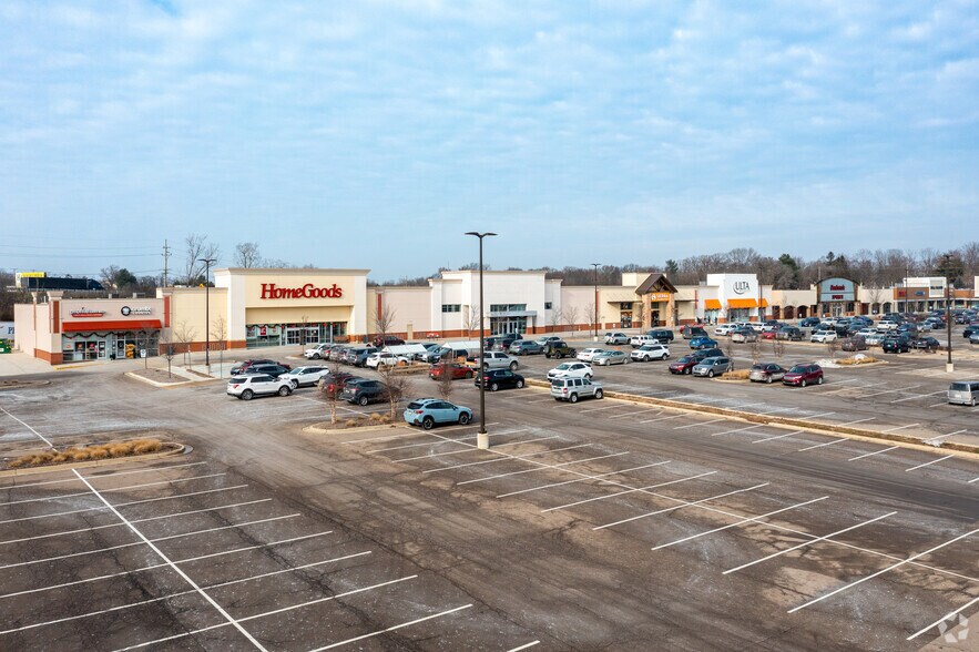 215-229 N Maple Rd, Ann Arbor, MI for sale - Building Photo - Image 1 of 1