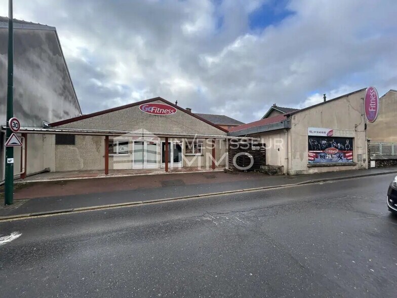 Retail in Taverny for sale - Building Photo - Image 1 of 4