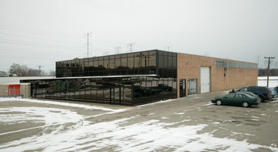 1725 N Lewis Ave, Waukegan, IL for lease Building Photo- Image 2 of 2