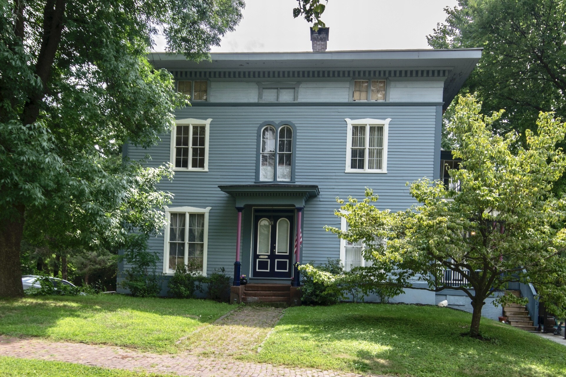 123 Mulberry St, Springfield, MA, 01105 Residential Property