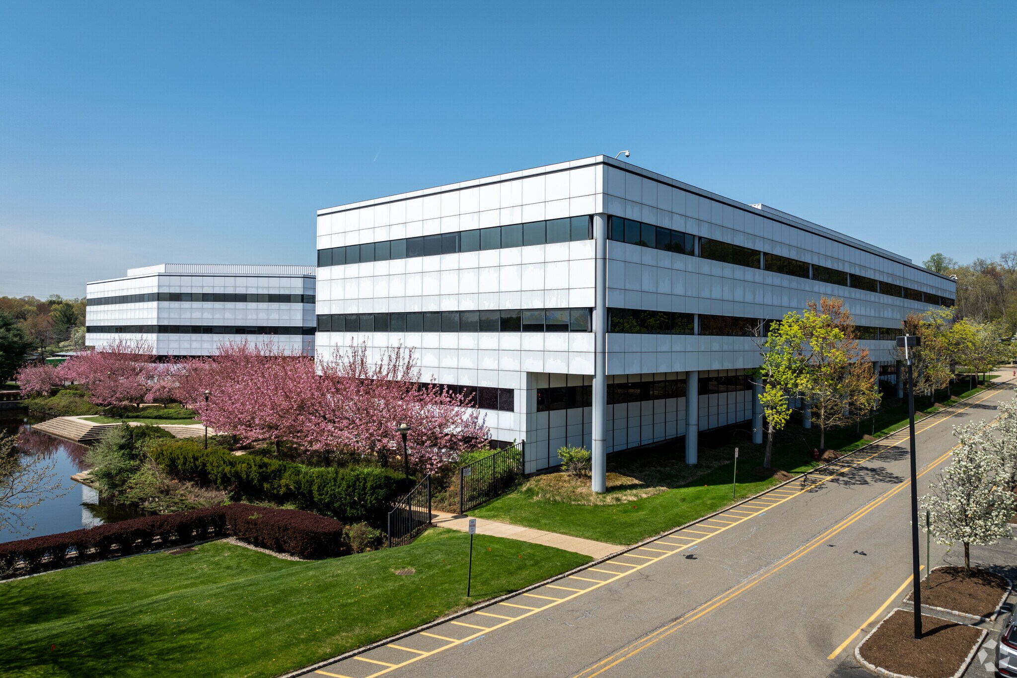 2 Gatehall Dr, Parsippany, NJ for sale Primary Photo- Image 1 of 1