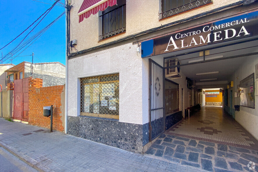 Calle Almendralejos, 4, Fuente el Saz de Jarama, Madrid for sale - Primary Photo - Image 1 of 1