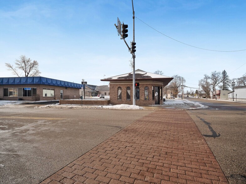 104 S Main St, Avilla, IN 46710 Office for Sale