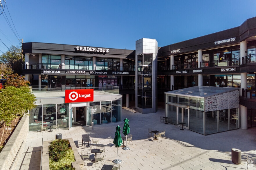 6831 Wisconsin Ave, Bethesda, MD for lease - Building Photo - Image 3 of 5