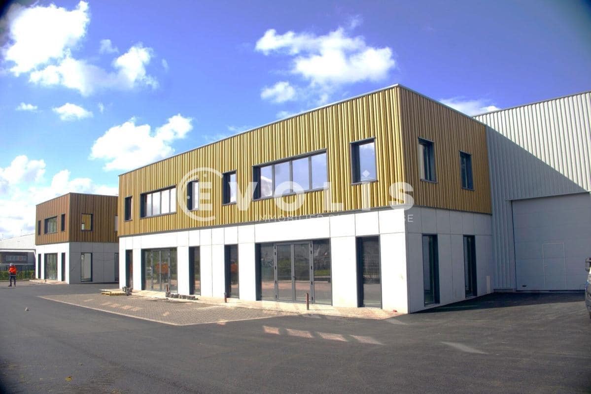 Flex in Wattrelos for lease Building Photo- Image 1 of 2