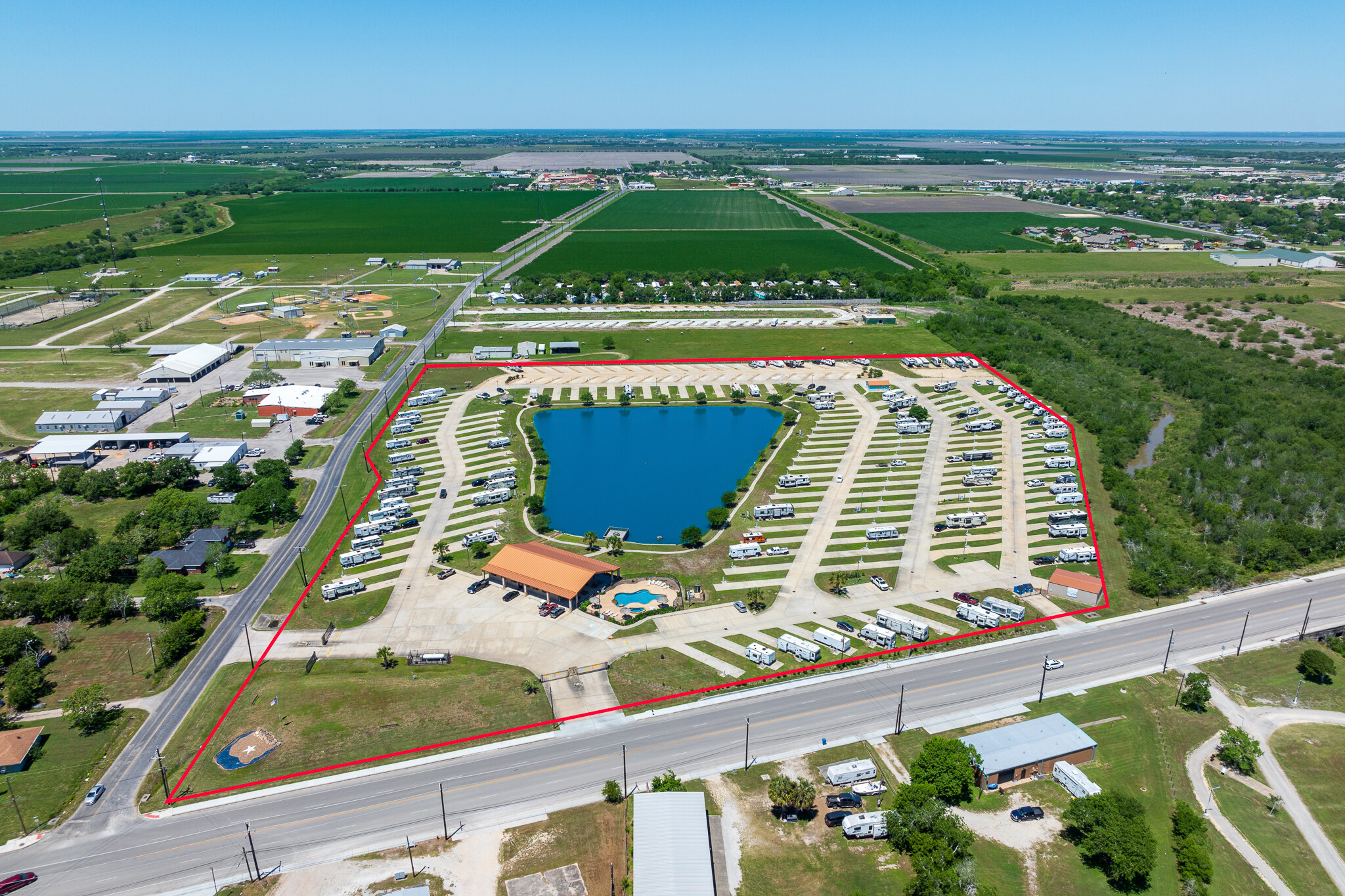 2499 W Austin St, Port Lavaca, TX for sale Primary Photo- Image 1 of 1