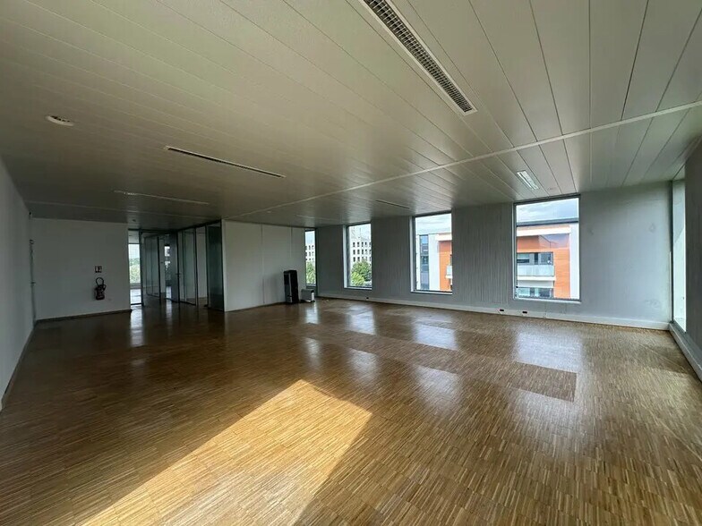 Office in Schiltigheim for lease - Interior Photo - Image 2 of 10