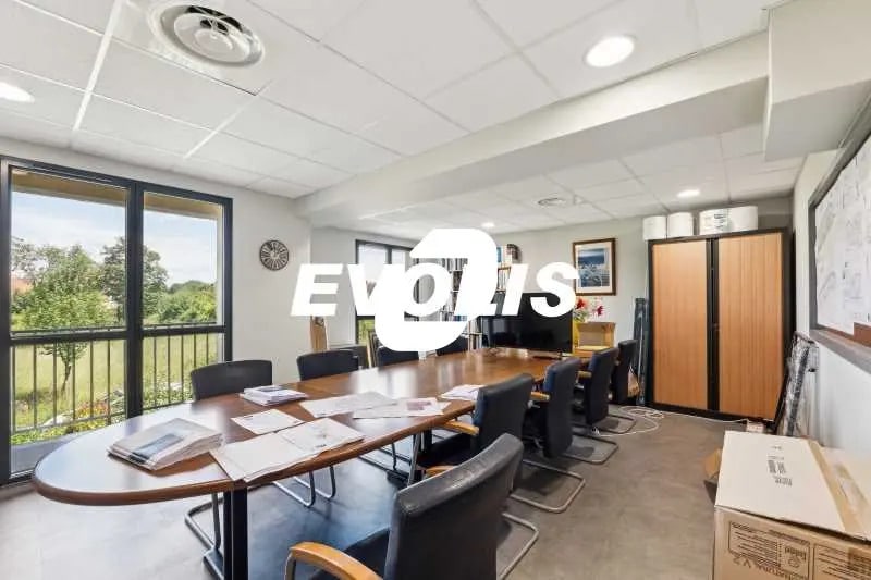 Office in La Chapelle-en-Serval for sale - Interior Photo - Image 3 of 14