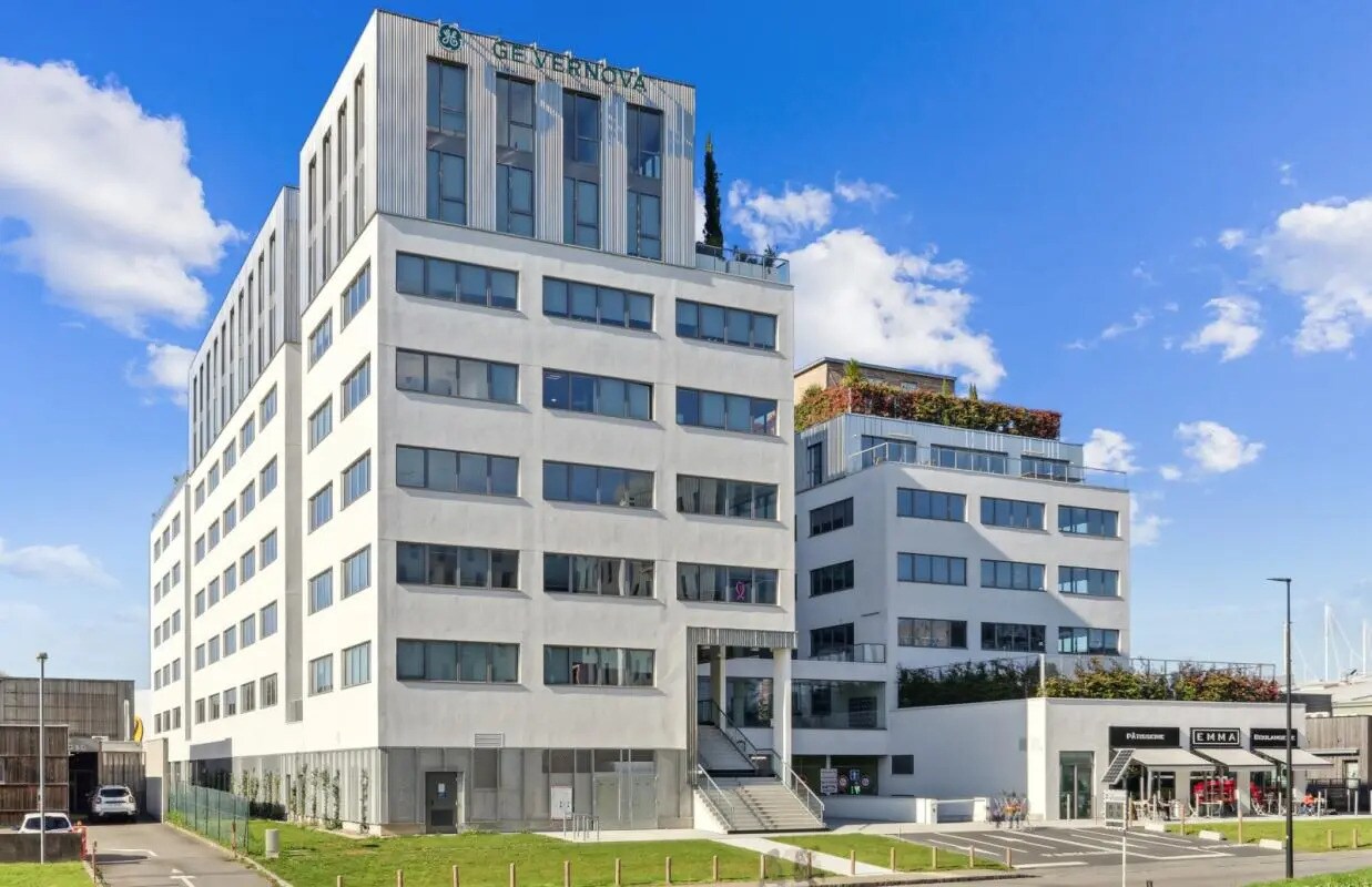 Office in Saint-Herblain for lease Building Photo- Image 1 of 16