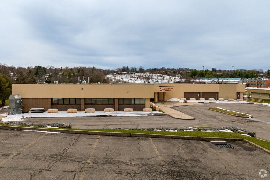 3229 E Genesee St, Syracuse, NY for lease - Building Photo - Image 3 of 6