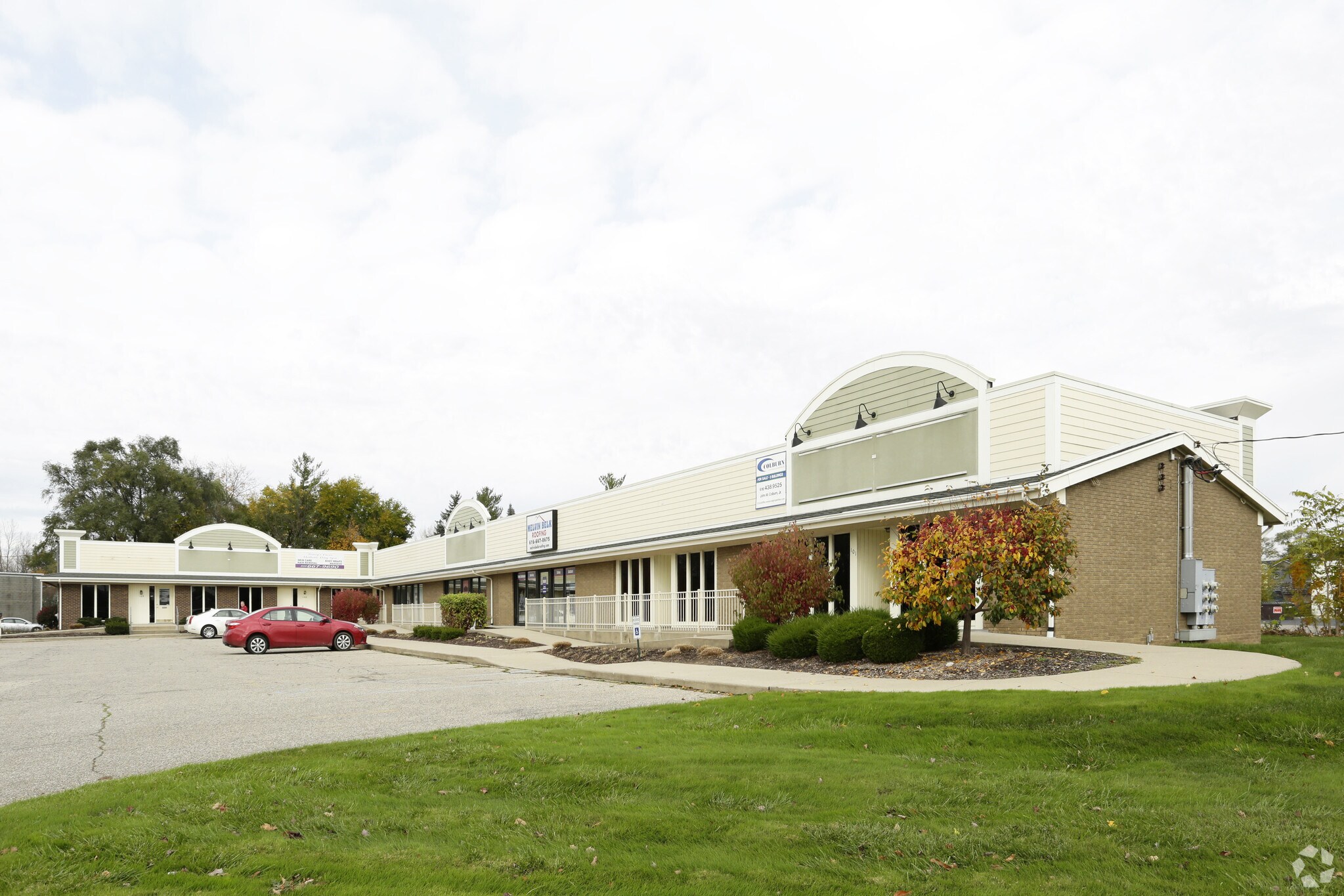 7610 Cottonwood Dr, Jenison, MI 49428 | LoopNet