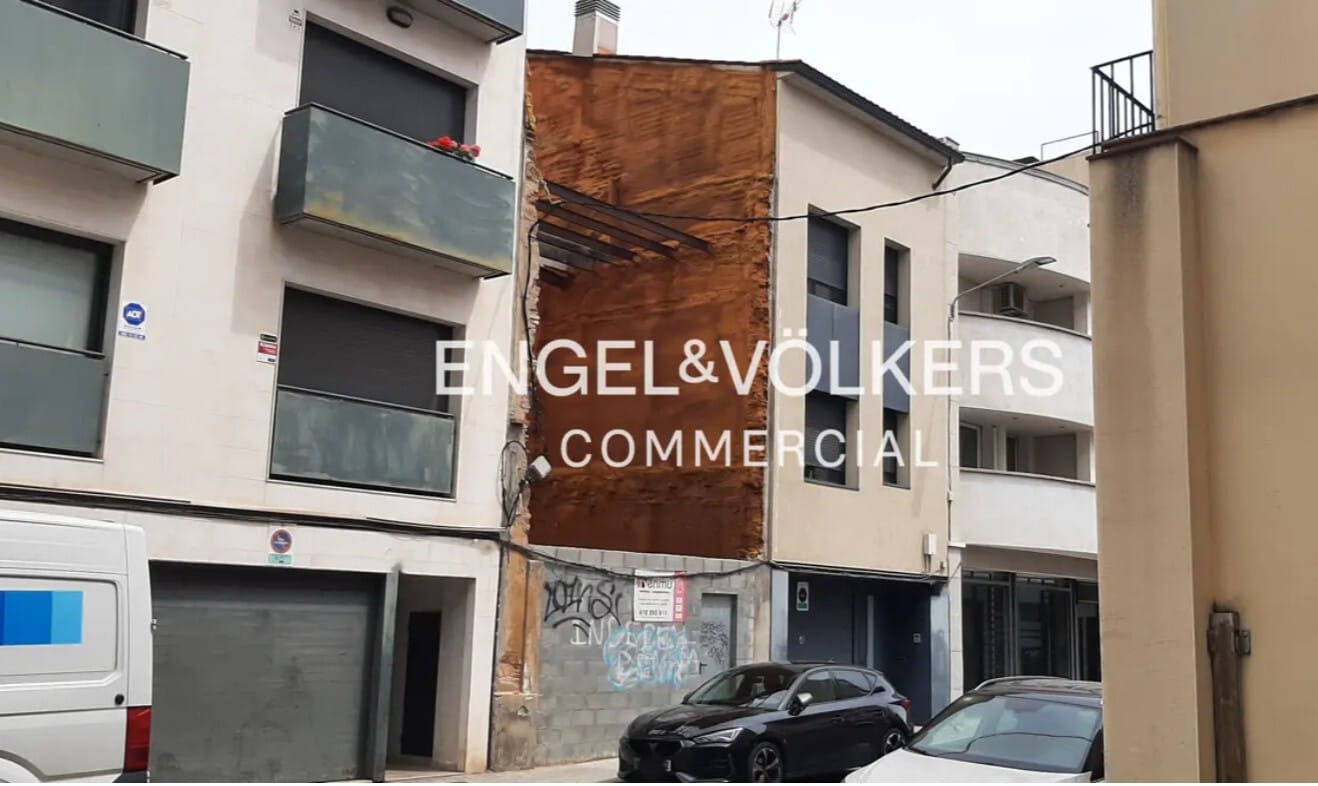 Land in Sabadell, Barcelona for sale Building Photo- Image 1 of 3