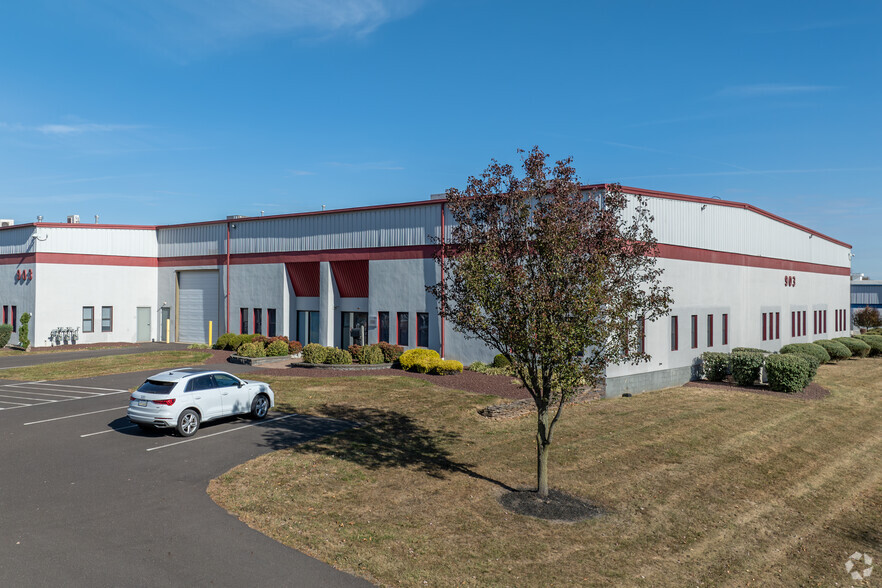 903 Sheehy Dr, Horsham, PA for lease - Building Photo - Image 1 of 13