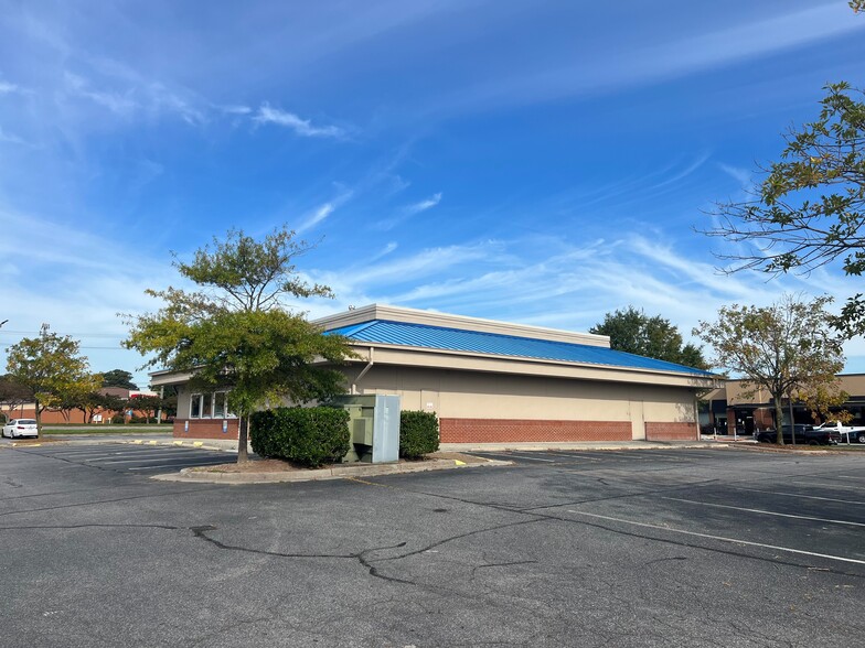 1540 General Booth Blvd, Virginia Beach, VA for lease - Building Photo - Image 3 of 4