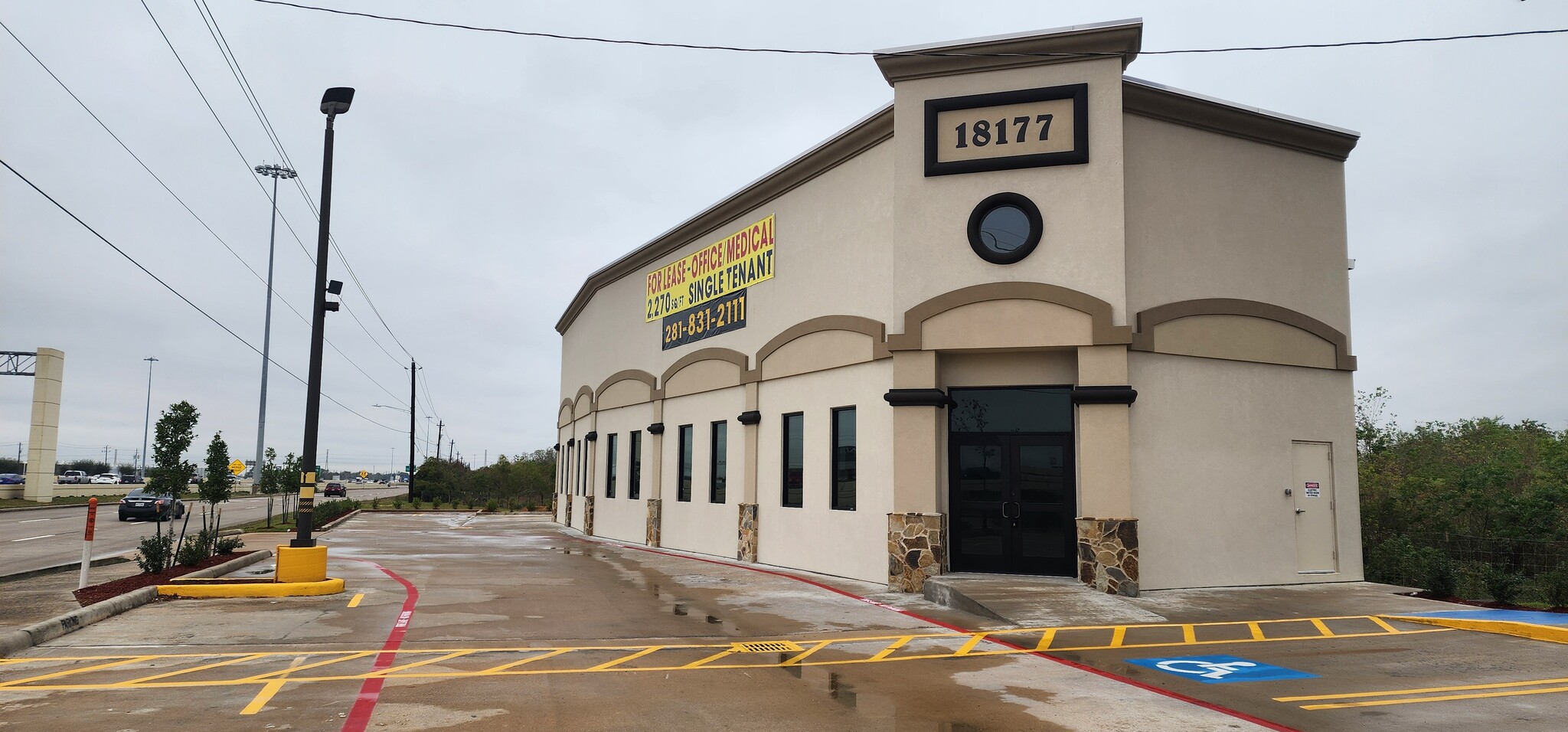18177 Gulf Fwy, Webster, TX for lease Building Photo- Image 1 of 3