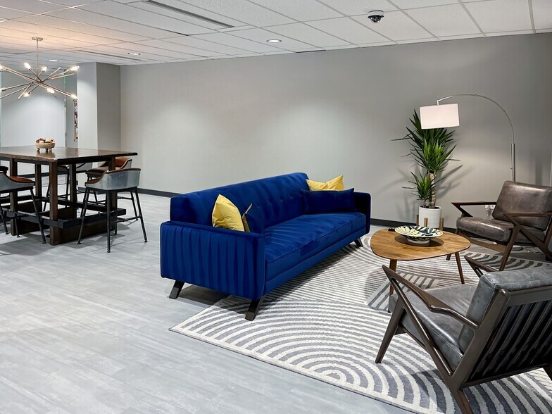 4251 Kipling St, Wheat Ridge, CO for lease - Interior Photo - Image 3 of 12