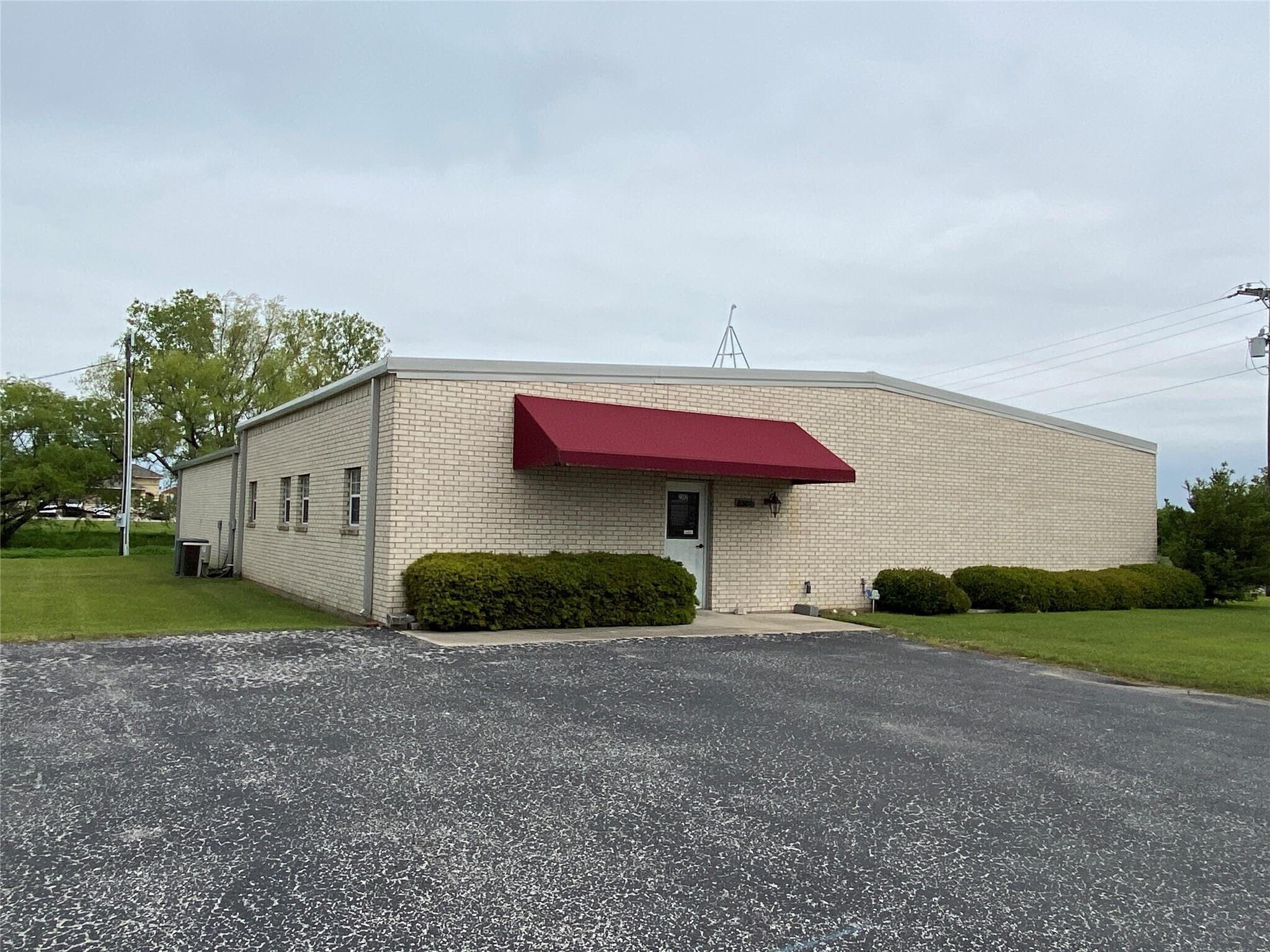 2302 Woodrow Wilson Ray Cir, Bridgeport, TX for sale Building Photo- Image 1 of 1