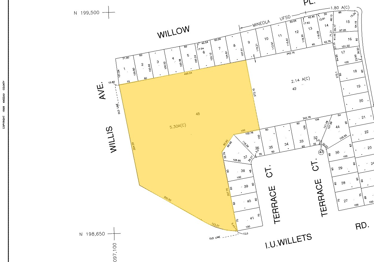 10001050 Willis Ave, Albertson, NY 11507