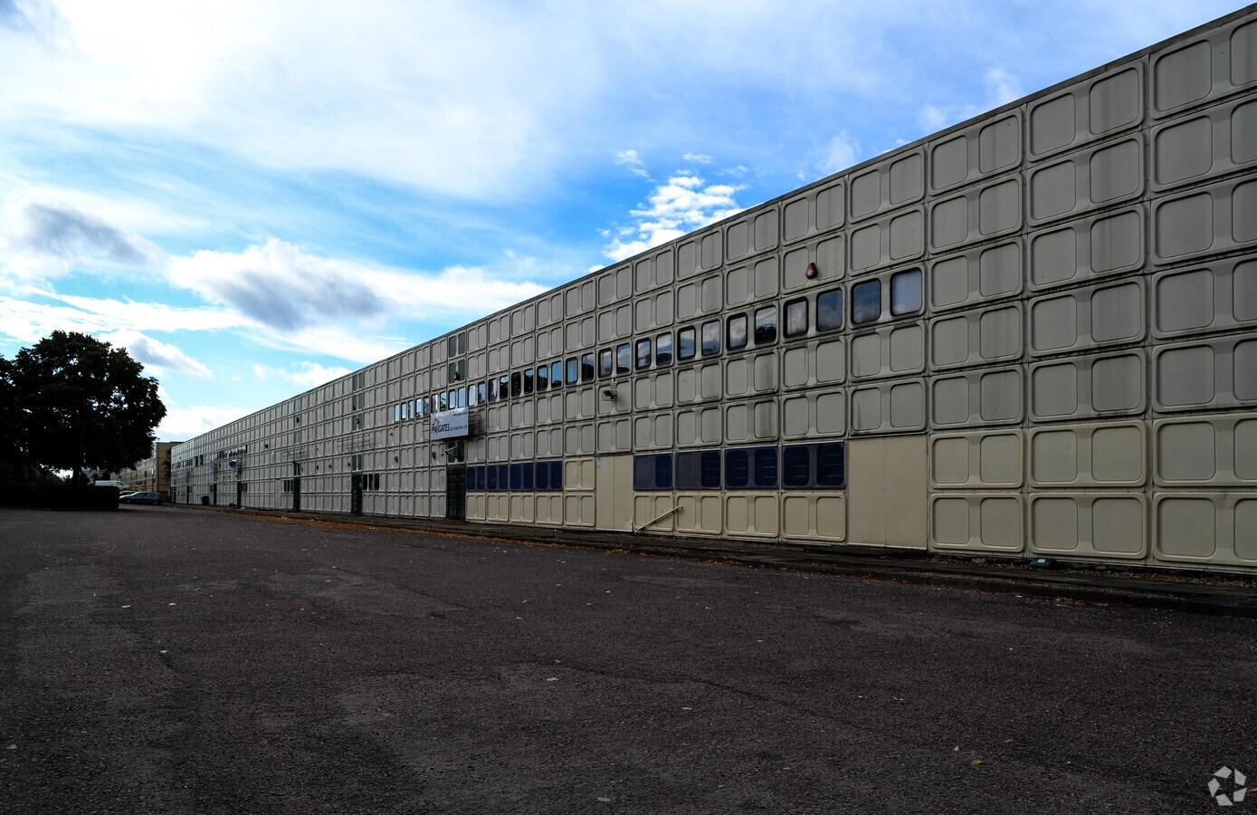 1731 Burners Ln, Milton Keynes, BKM MK11 3HA