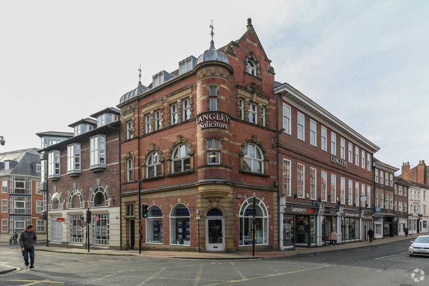 Micklegate, York for lease - Primary Photo - Image 1 of 7