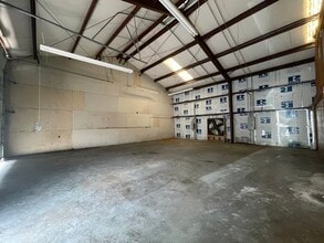 16321 Loch Katrine Ln, Houston, TX for lease Interior Photo- Image 1 of 2