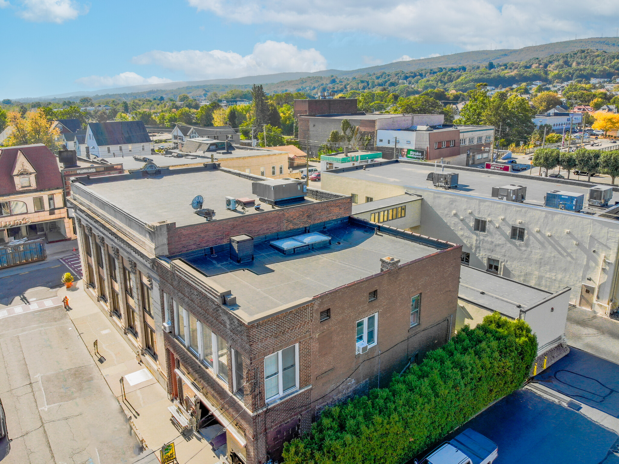 102 Willow Ave, Olyphant, PA for sale Building Photo- Image 1 of 1