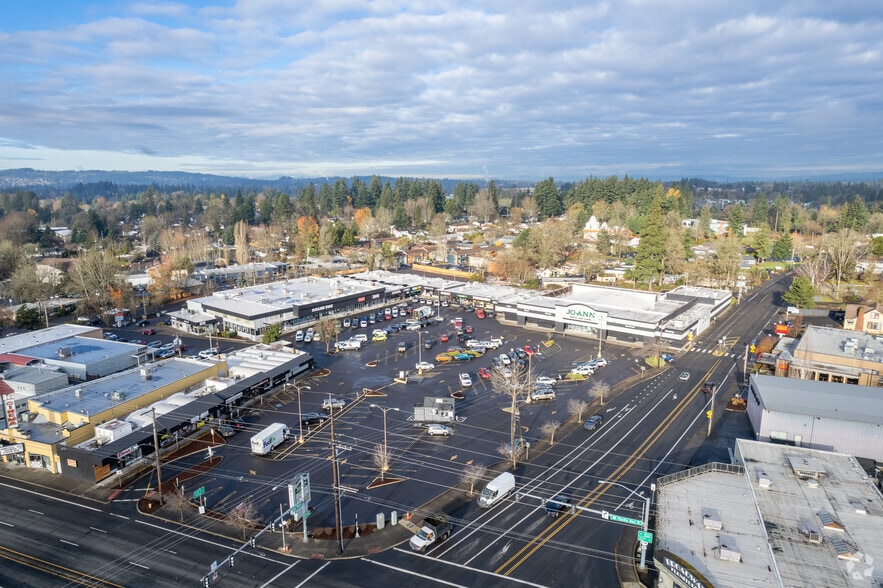 11945 SW Pacific Hwy, Tigard, OR for lease - Building Photo - Image 3 of 11