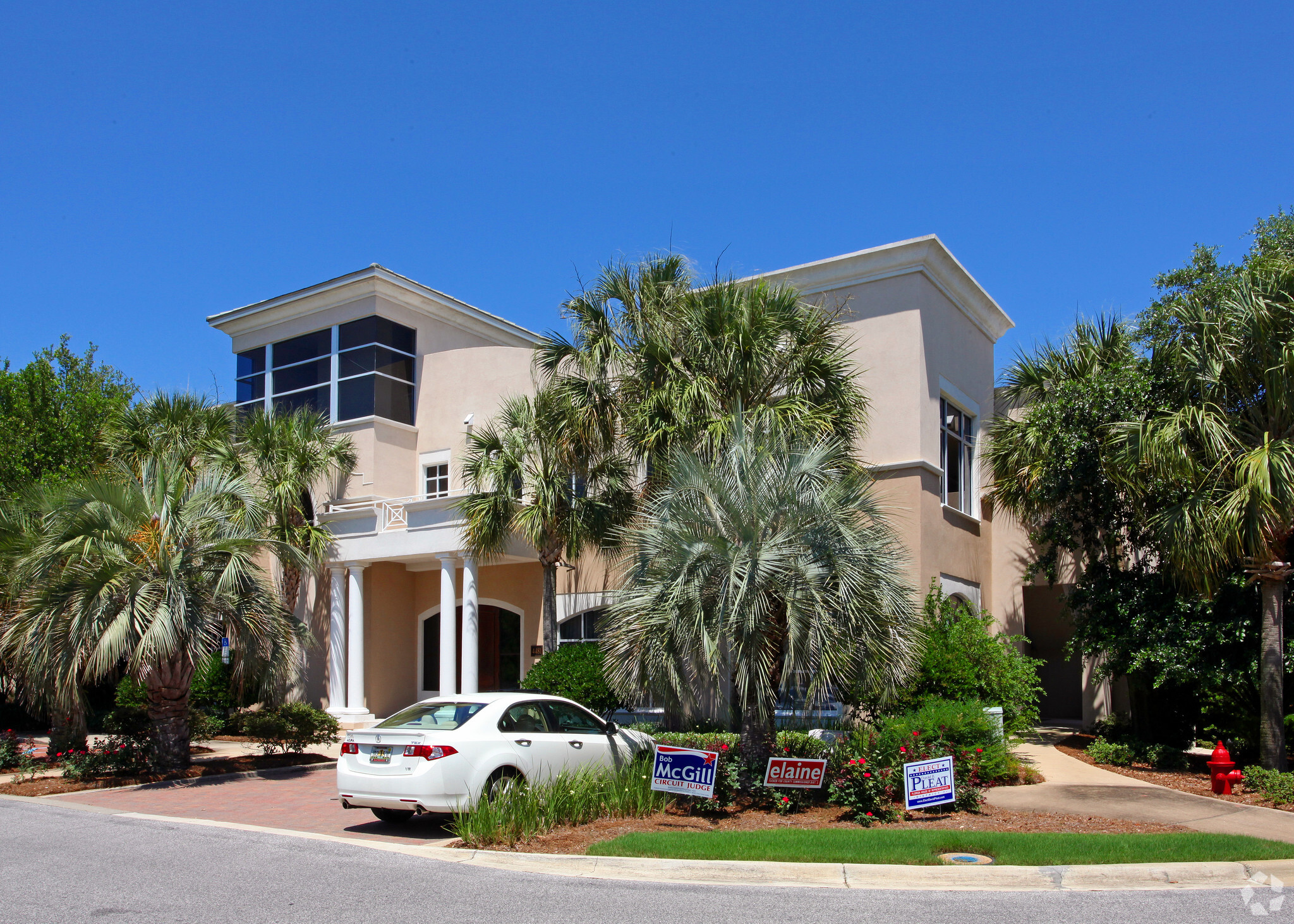 4481 Legendary Dr, Destin, FL for sale Primary Photo- Image 1 of 1