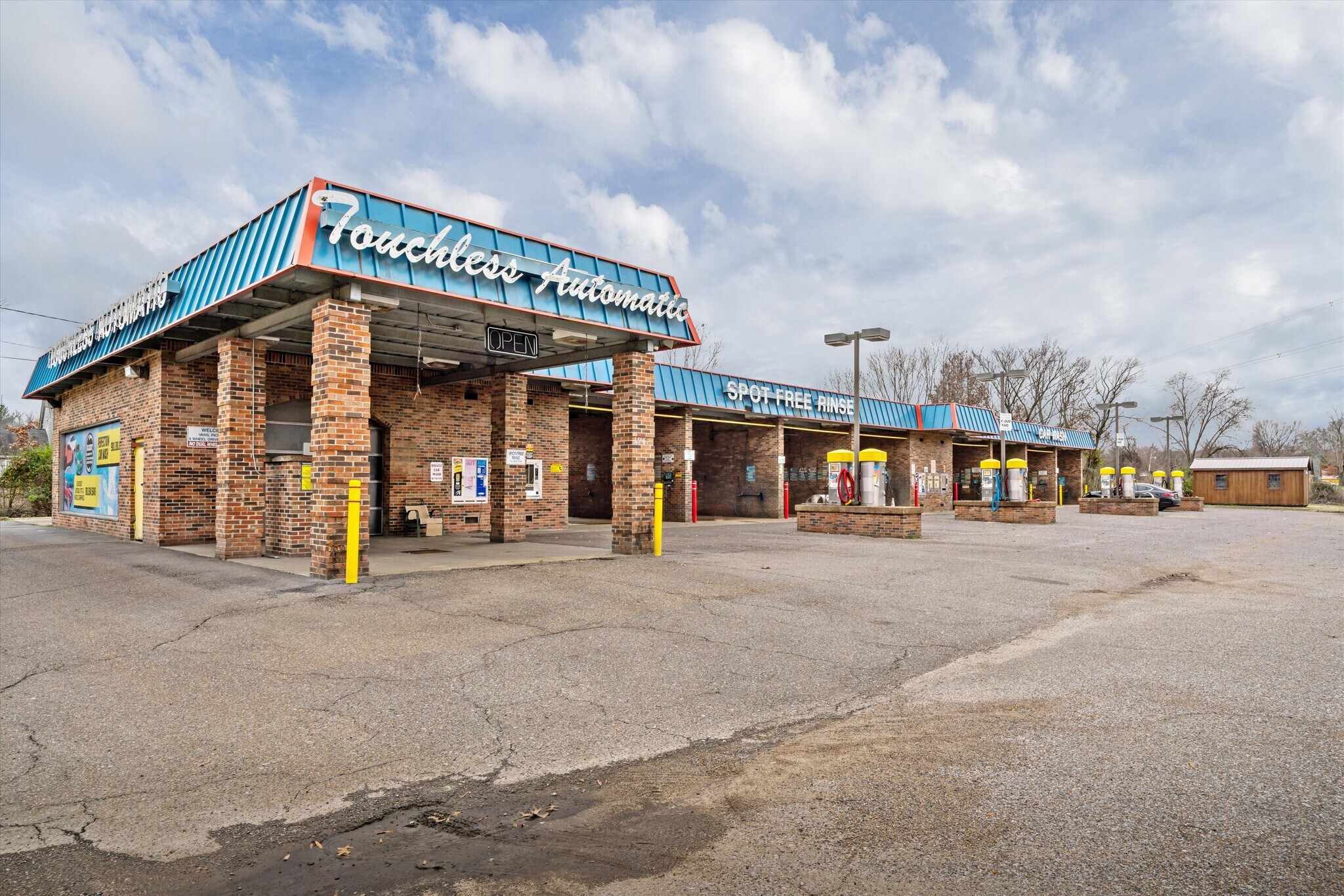 3941 Riverdale Rd, Memphis, TN 38115 NCW Car Wash