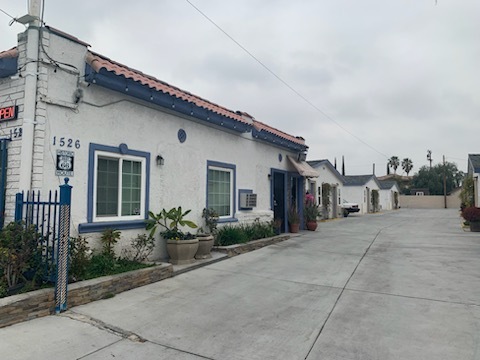 1526 W Foothill Blvd, Rialto, CA for sale - Building Photo - Image 3 of 12