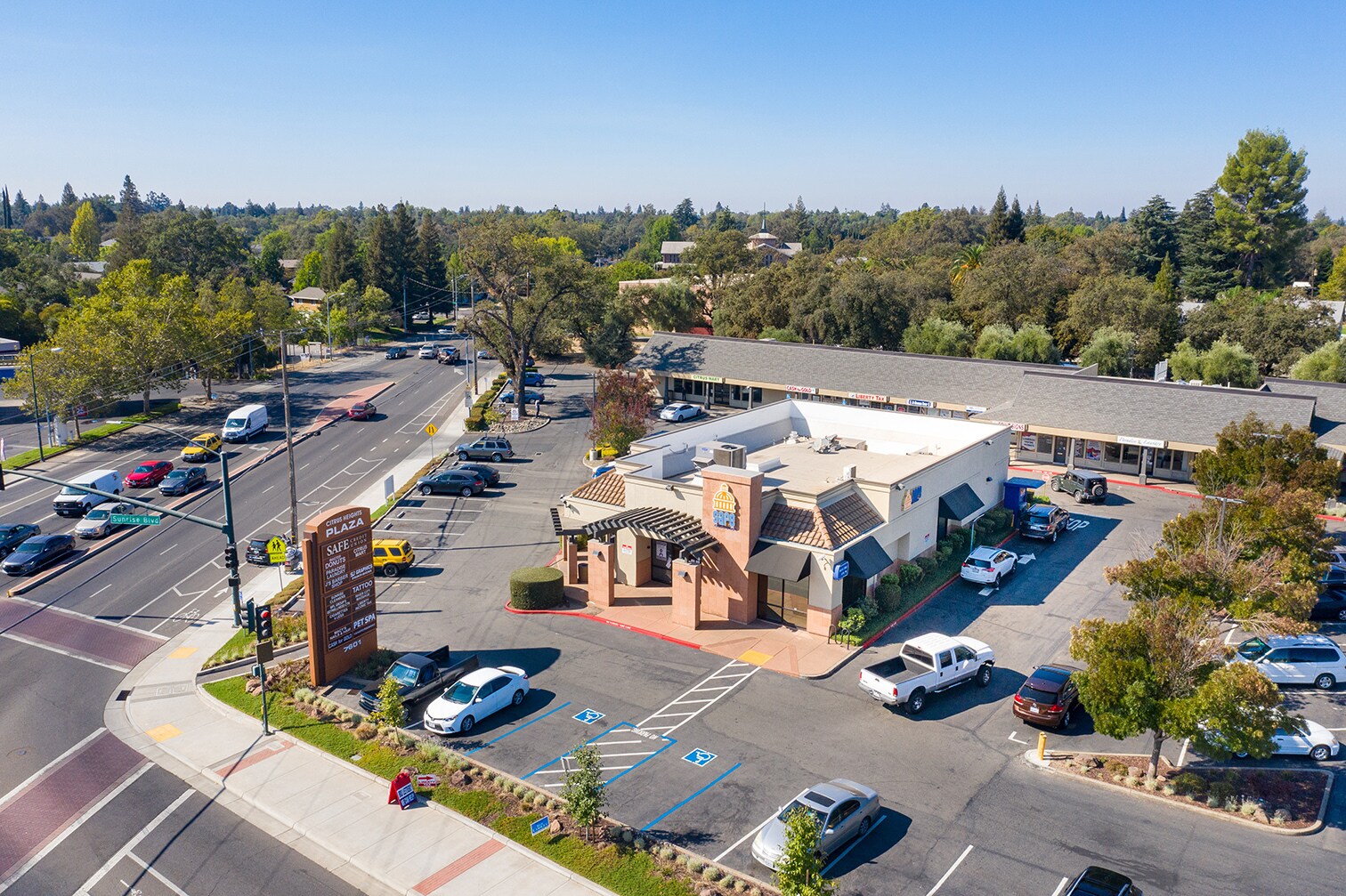 7601 Sunrise Blvd, Citrus Heights, CA 95610 Citrus Heights Plaza