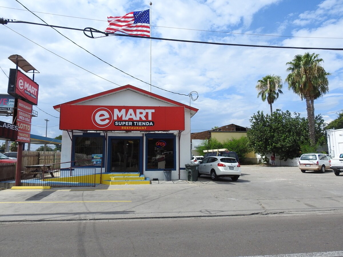 616 Hidalgo St, Laredo, TX 78040