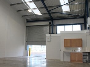 Second Ave, Kingswinford for lease Interior Photo- Image 1 of 1