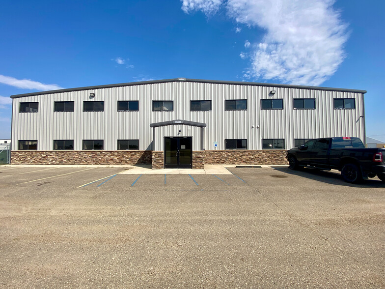 517 Well St, Williston, ND for sale - Building Photo - Image 1 of 30