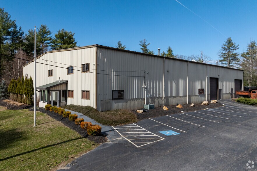 116 Davis St, Douglas, MA for sale - Primary Photo - Image 1 of 1