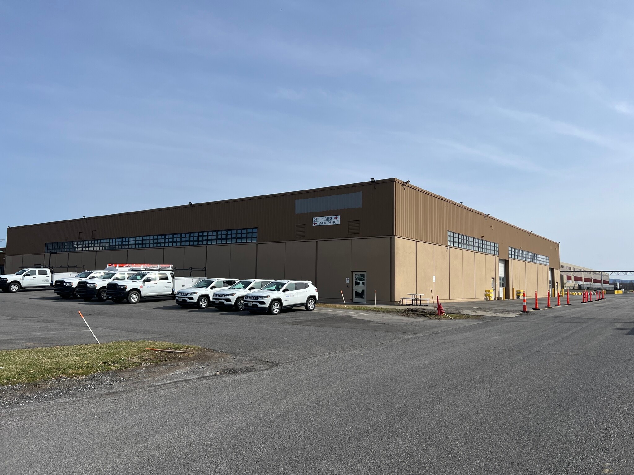 6600 New Venture Gear Dr, East Syracuse, NY for lease Building Photo- Image 1 of 6