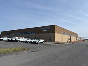 6600 New Venture Gear Dr, East Syracuse, NY for lease Building Photo- Image 1 of 6