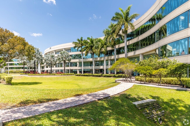 More details for 2255 Glades Rd, Boca Raton, FL - Office for Lease