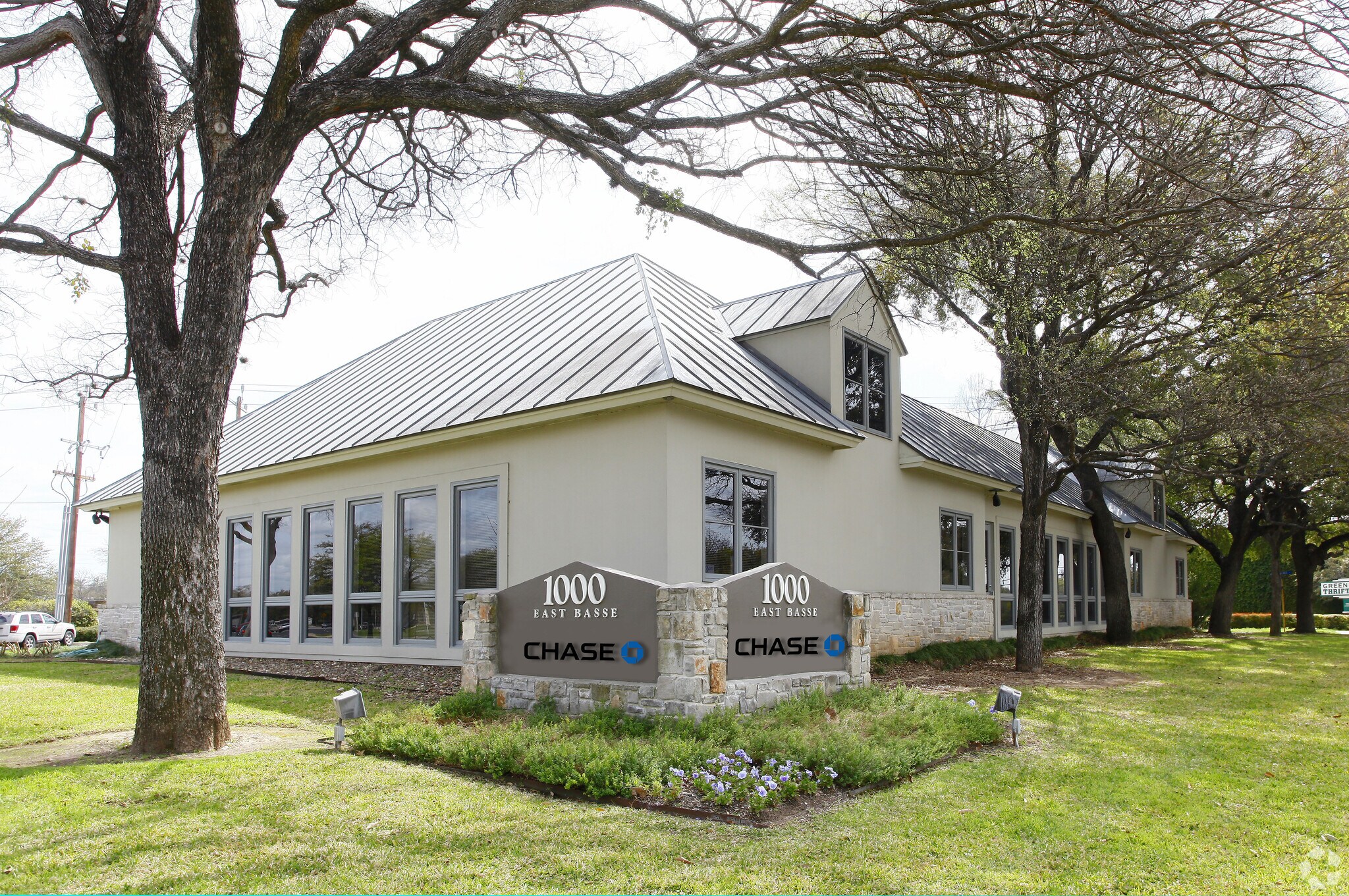 1000 E Basse Rd, San Antonio, TX for sale Building Photo- Image 1 of 1