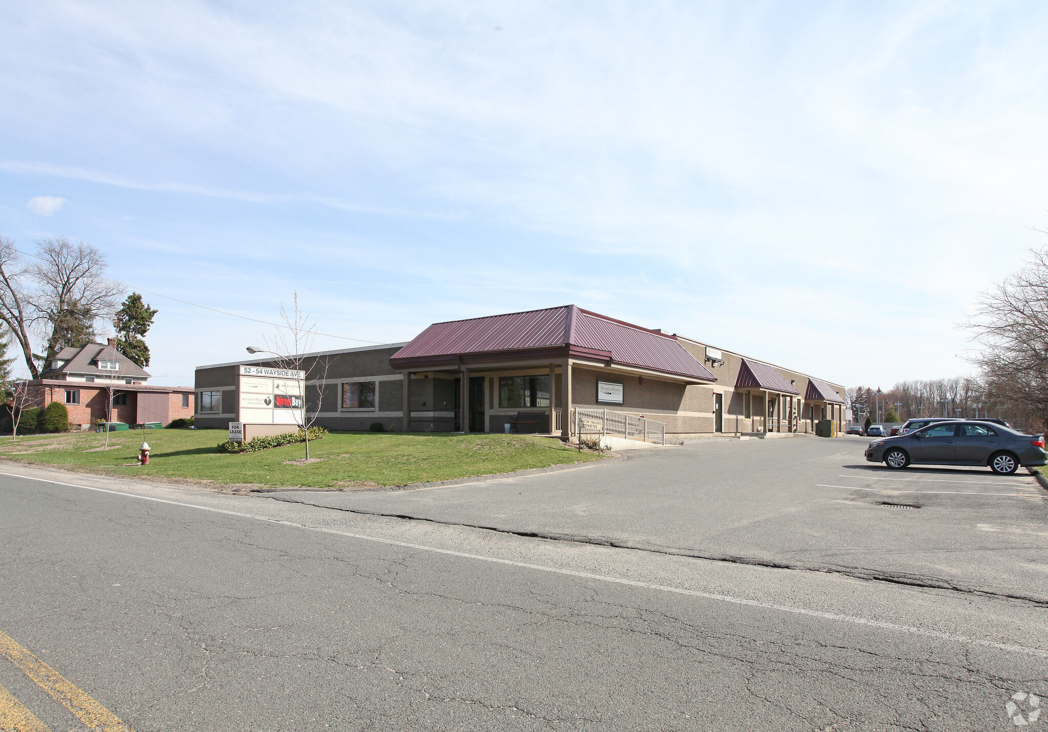 52 Wayside Ave, West Springfield, MA for sale Primary Photo- Image 1 of 1