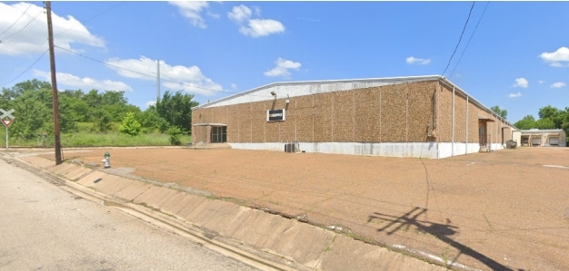 1110 W Washington St, Paris, TX for lease Building Photo- Image 1 of 8