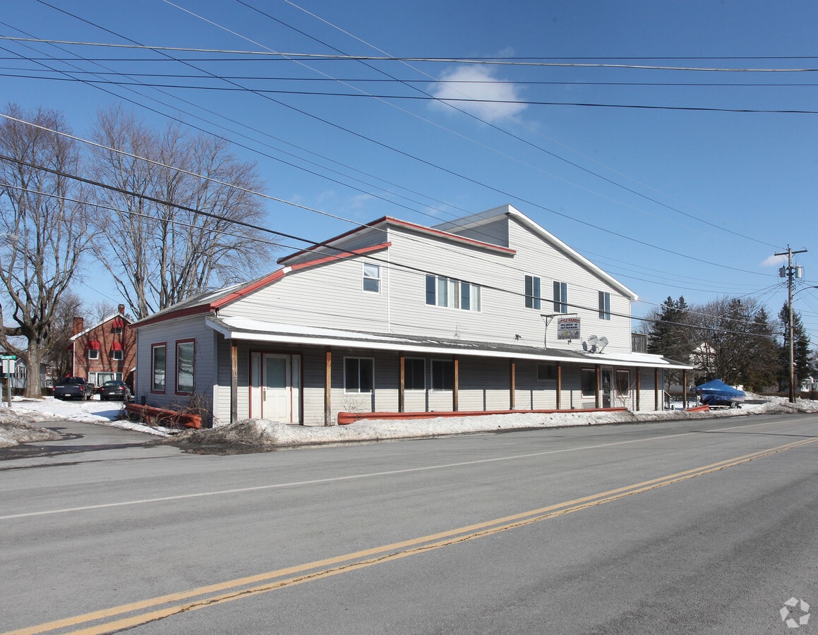 38 Glasco Tpke, Saugerties, NY 12477