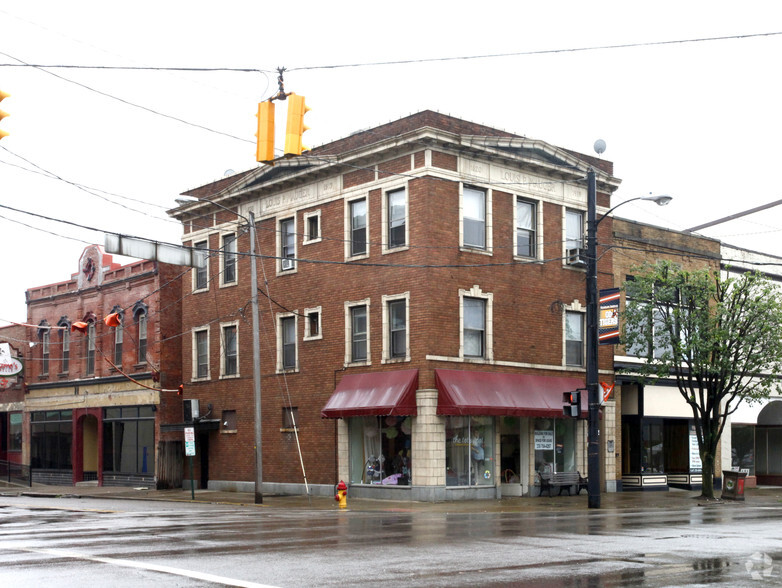 109-111 Lincoln Way W, Massillon, OH for sale - Primary Photo - Image 1 of 1