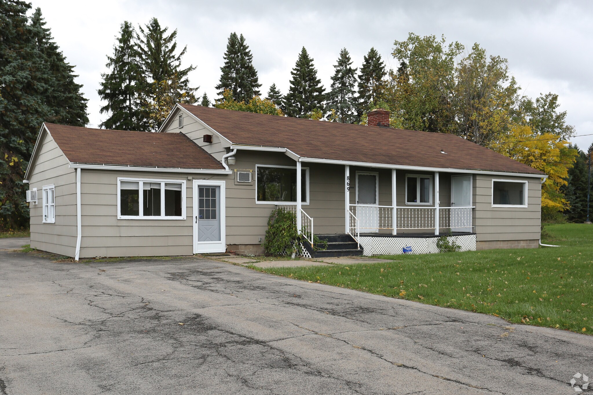 869 Ridge Rd, Webster, NY for sale Primary Photo- Image 1 of 1